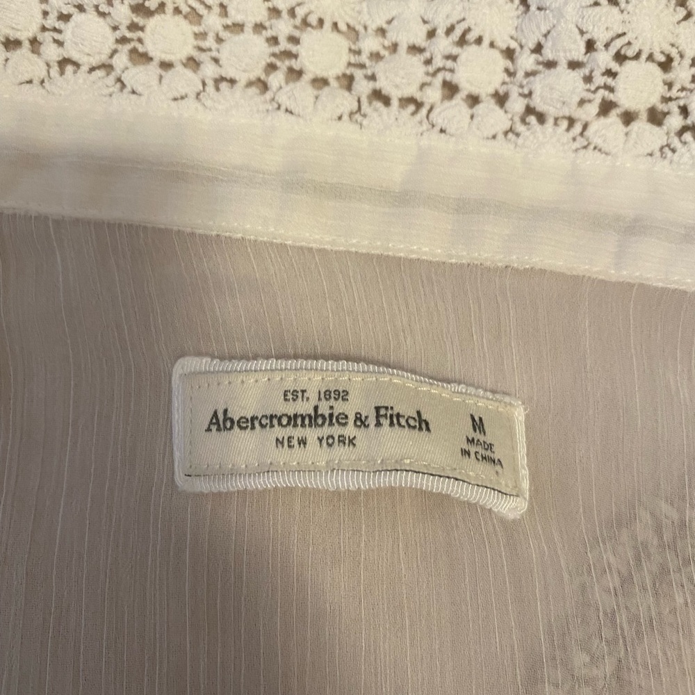 Abercrombie sheer button up with lace collar - Picture 4 of 4